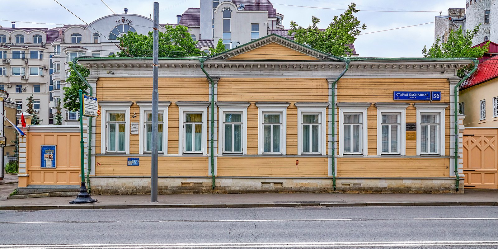 Дом Толстого без Толстого и дом Пушкина без Пушкина: истории деревянных  построек столицы - МОСКВА Новости